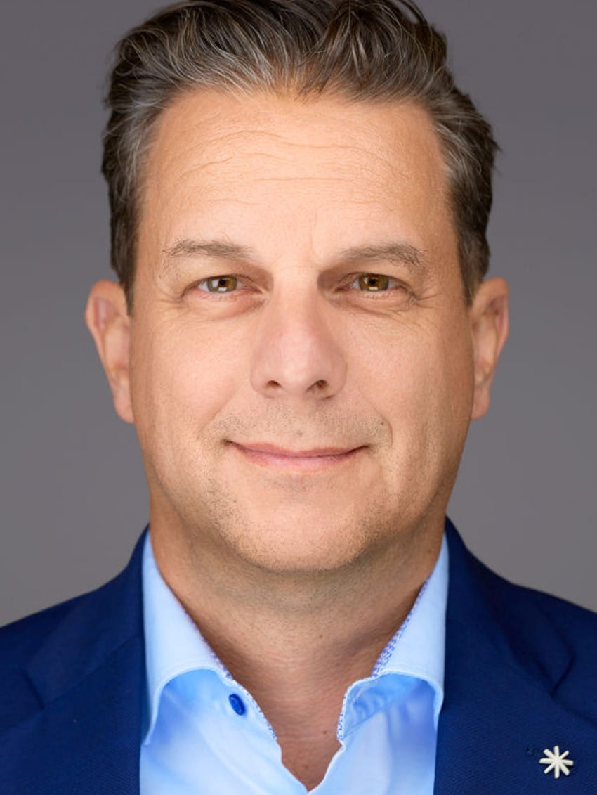 Dierk Beyer Headshot