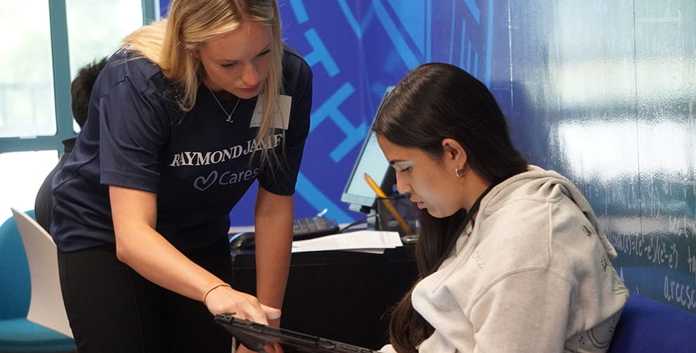 Raymond James walkers at the St. Pete Pier